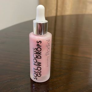 NWOT Rodial Soft Focus Glow Drops - Never Used. 1 oz
